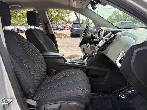 Used 2017 Chevrolet Equinox LT w/ Convenience Package FWD image 22