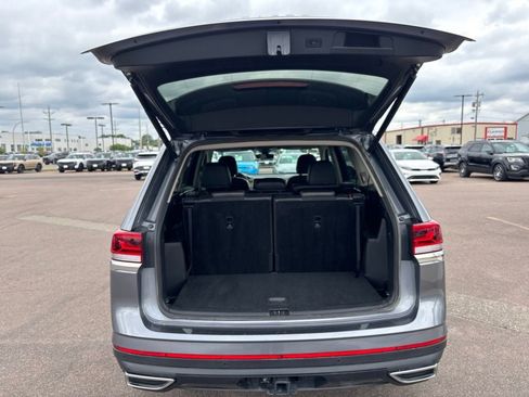 Used 2024 Volkswagen Atlas SE AWD/4WD image 35