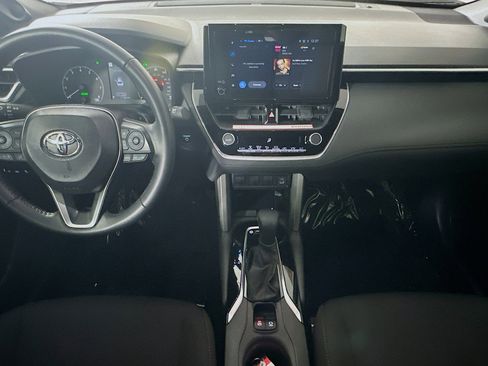Used 2024 Toyota Corolla Cross AWD Hybrid image 27