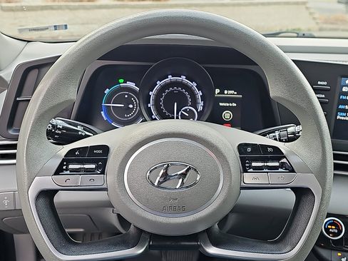 Used 2023 Hyundai Elantra Blue w/ Cargo Package image 18