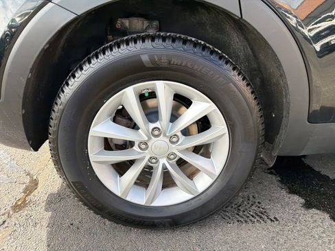 Used 2017 Kia Sorento LX image 13