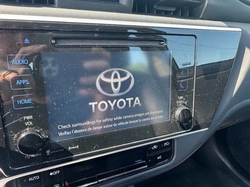 Used 2019 Toyota Corolla XLE FWD image 11