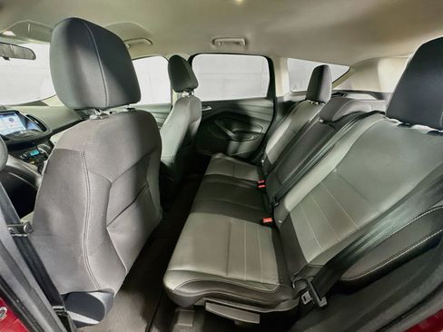 Used 2016 Ford Escape SE w/ Equipment Group 201A FWD image 24