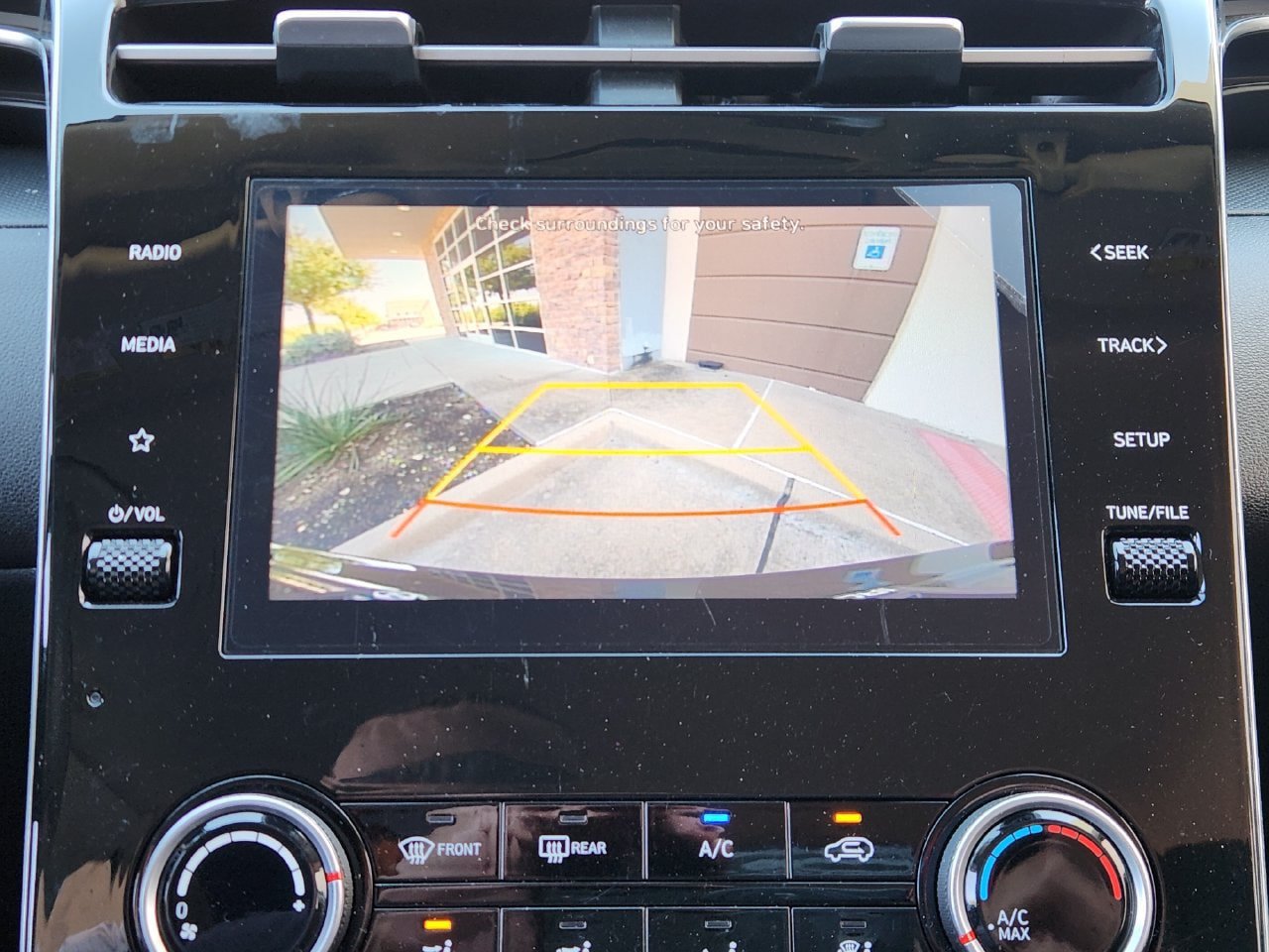Used 2024 Hyundai Tucson SE FWD image 16