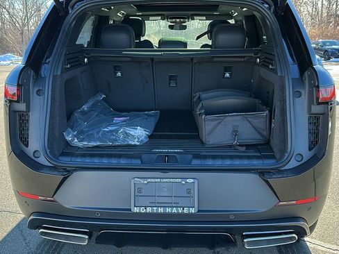 New 2026 Land Rover Range Rover Sport SE image 24