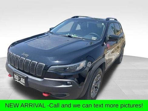 Used 2022 Jeep Cherokee Trailhawk w/ Premium Leather Package AWD/4WD image 1