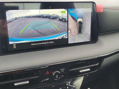 New 2026 Nissan Kicks SR w/ SR Premium Package FWD image 8