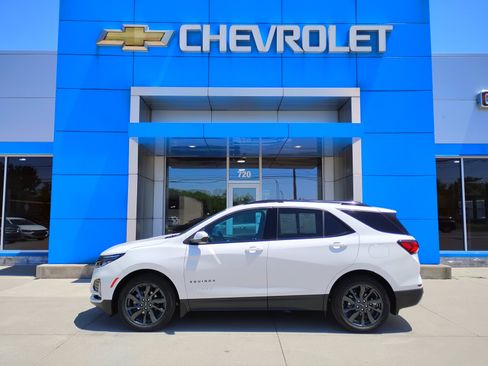 Used 2022 Chevrolet Equinox RS FWD image 9