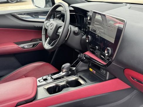 Used 2024 Lexus NX 350h AWD image 10