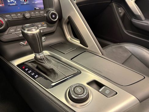 Used 2017 Chevrolet Corvette Stingray Coupe w/ 1LT image 15