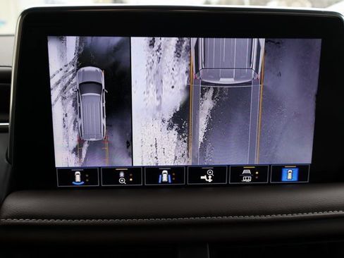 Used 2021 Chevrolet Tahoe LT w/ Luxury Package image 9