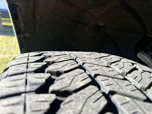 Used 2021 Chevrolet Silverado 1500 LTZ image 19