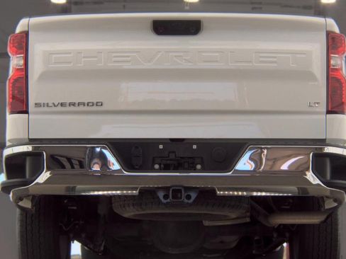Used 2025 Chevrolet Silverado 1500 LT RWD image 6