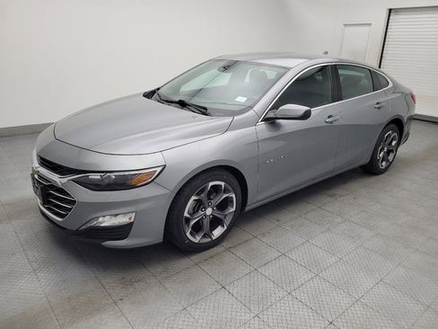 Used 2023 Chevrolet Malibu LT FWD image 2