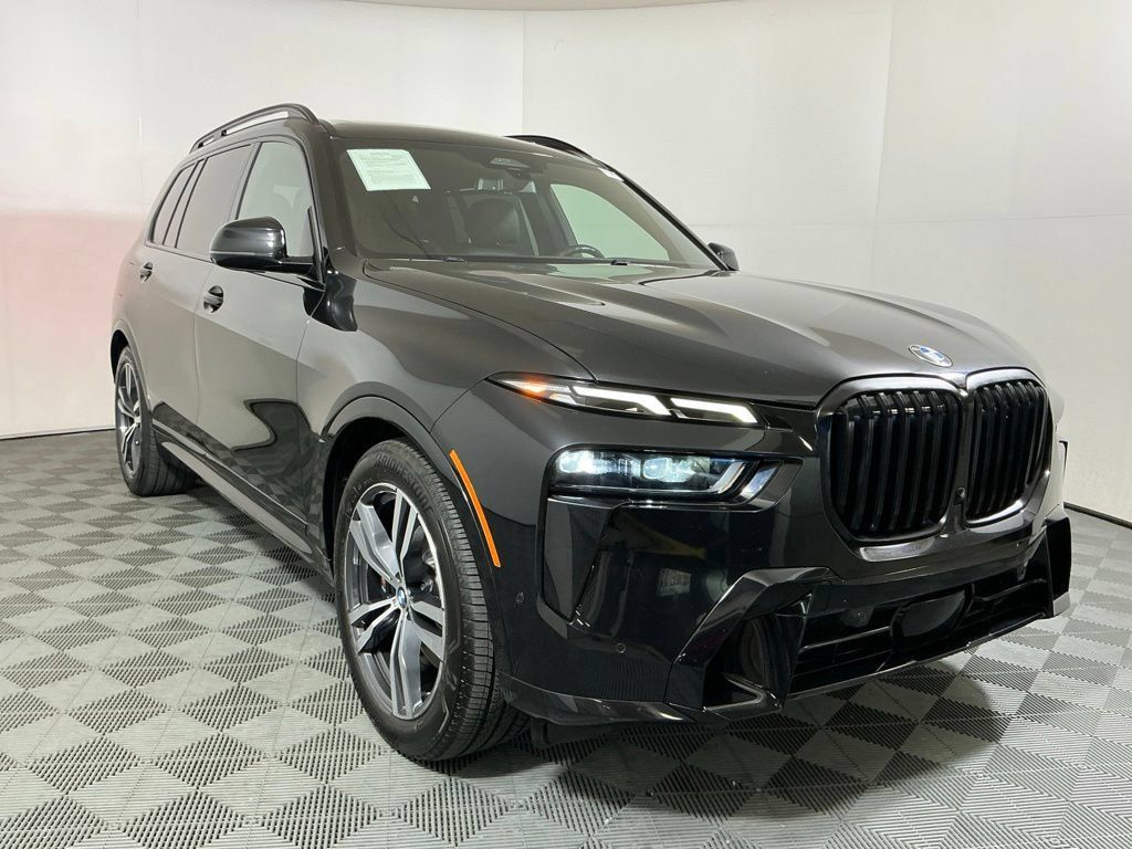 Certified 2024 BMW X7 xDrive40i w/ M Sport Package AWD/4WD image 4