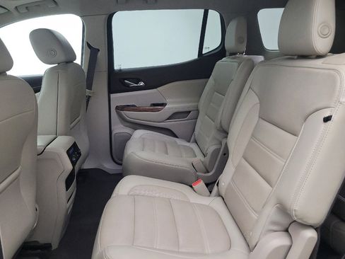 Used 2019 GMC Acadia Denali w/ Technology Package FWD image 18