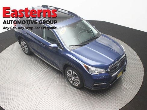 Used 2021 Subaru Ascent Limited w/ Technology Package AWD/4WD image 3