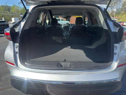 Used 2023 Nissan Murano SV image 12