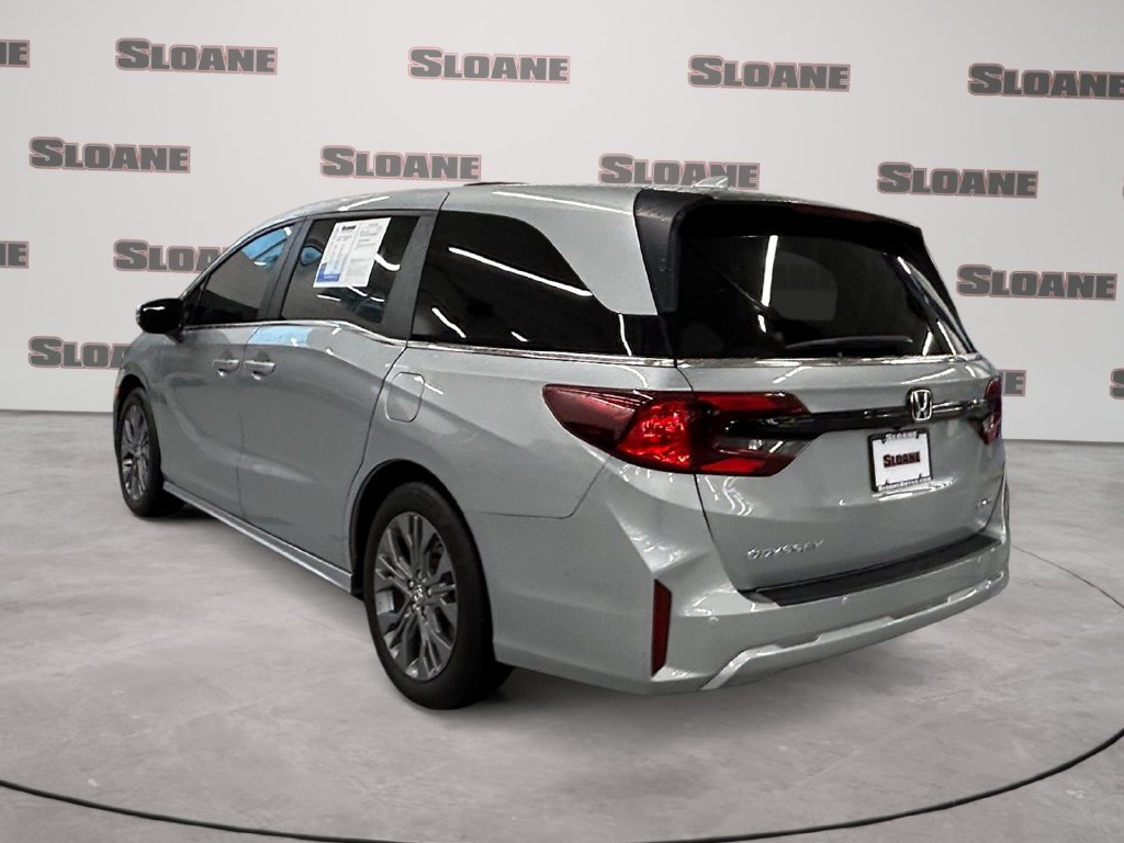 Certified 2025 Honda Odyssey Touring image 3