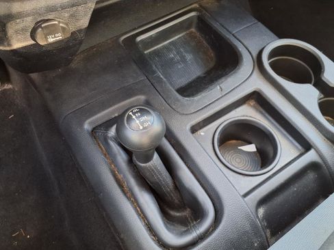 Used 2017 RAM 2500 Tradesman w/ Chrome Appearance Group image 9