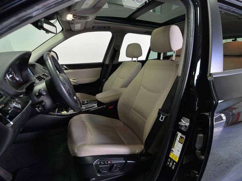 Used 2017 BMW X3 xDrive28i AWD/4WD image 9
