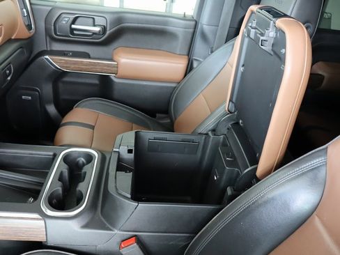 Used 2020 Chevrolet Silverado 3500 High Country w/ Technology Package image 40