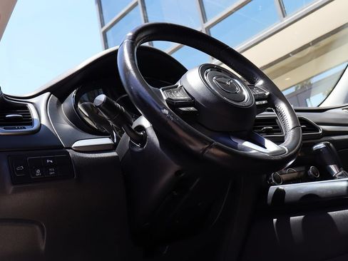 Used 2018 MAZDA CX-9 Touring w/ Touring Premium Package FWD image 44