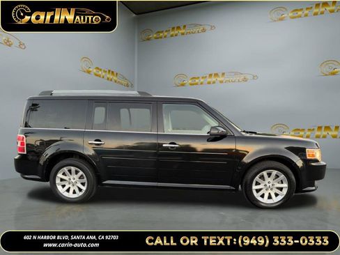 Used 2011 Ford Flex SEL w/ Rapid Spec Order Code image 4