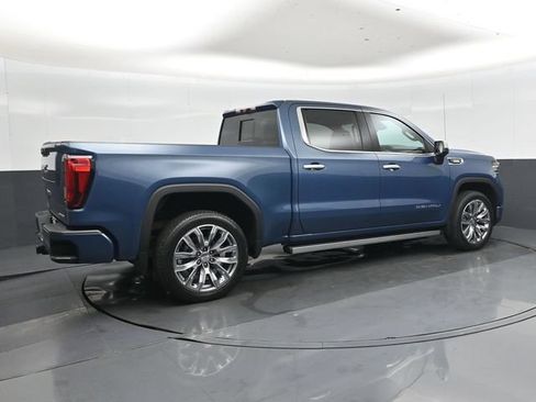 Used 2024 GMC Sierra 1500 Denali AWD/4WD image 3