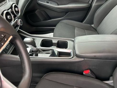Used 2024 Nissan Sentra SV FWD image 29