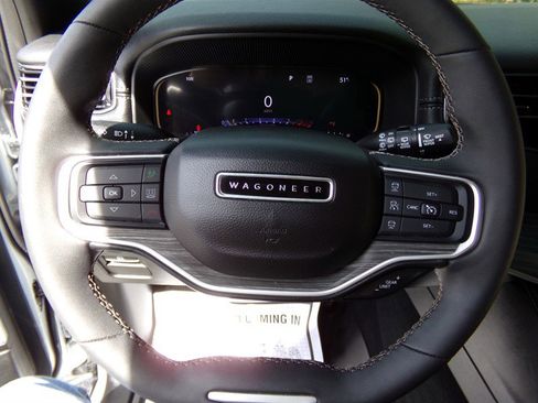 Used 2023 Jeep Wagoneer Series III w/ Convenience Group I image 38