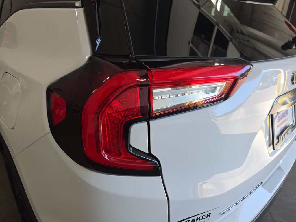 Certified 2024 GMC Terrain AT4 w/ Infotainment Package II AWD/4WD image 34