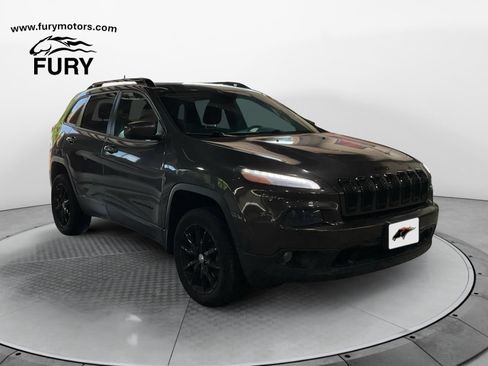 Used 2014 Jeep Cherokee Latitude w/ Cold Weather Group AWD/4WD image 1