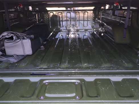 Used 2022 Jeep Gladiator Overland w/ Popular Equipment Package image 25