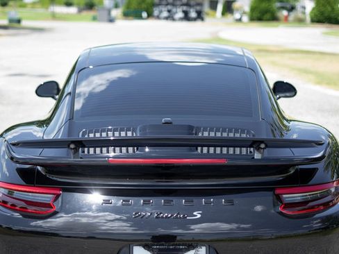 Used 2018 Porsche 911 Turbo S AWD/4WD image 98