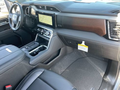 New 2026 GMC Sierra 2500 Denali w/ Denali Reserve Package AWD/4WD image 28