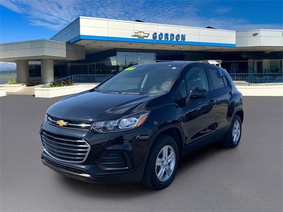 Used 2022 Chevrolet Trax LS w/ Tint and Cruise Package