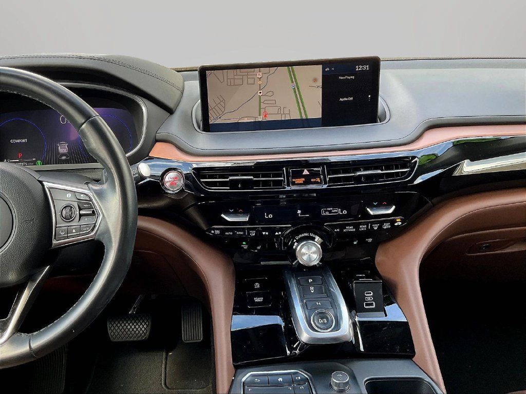 Used 2023 Acura MDX w/ Technology Package AWD/4WD image 11