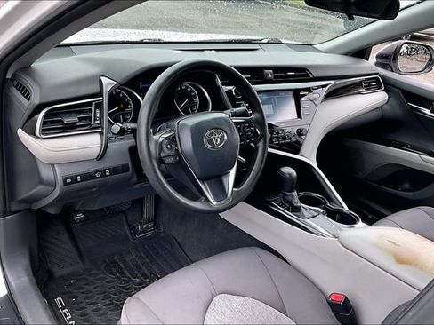 Used 2020 Toyota Camry LE FWD image 14