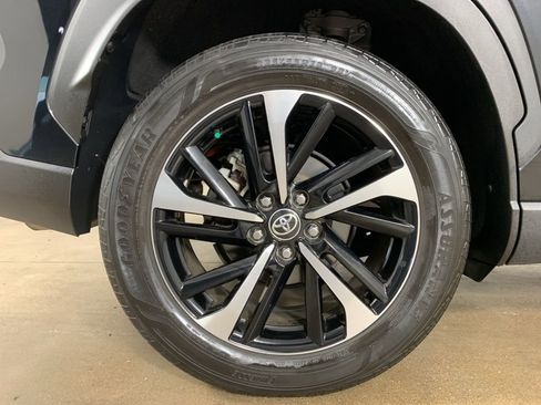 Used 2023 Toyota Corolla Cross XSE w/ Convenience Package image 38