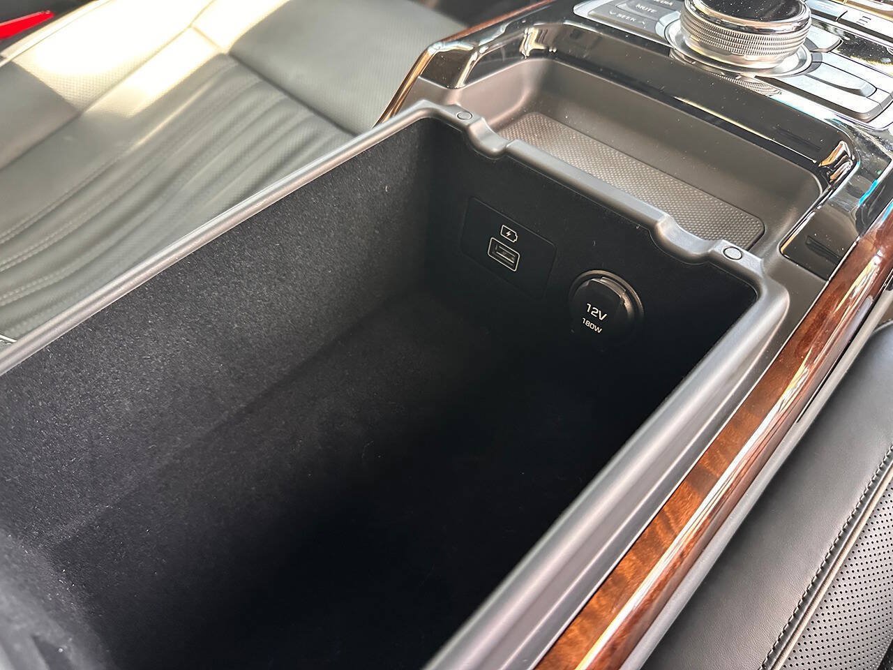 Used 2017 Genesis G90 5.0 Ultimate AWD/4WD image 82