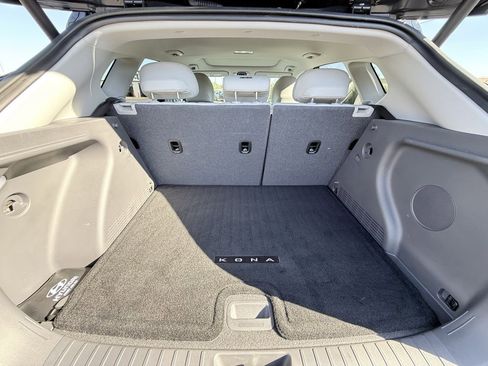 Certified 2025 Hyundai Kona Limited image 7