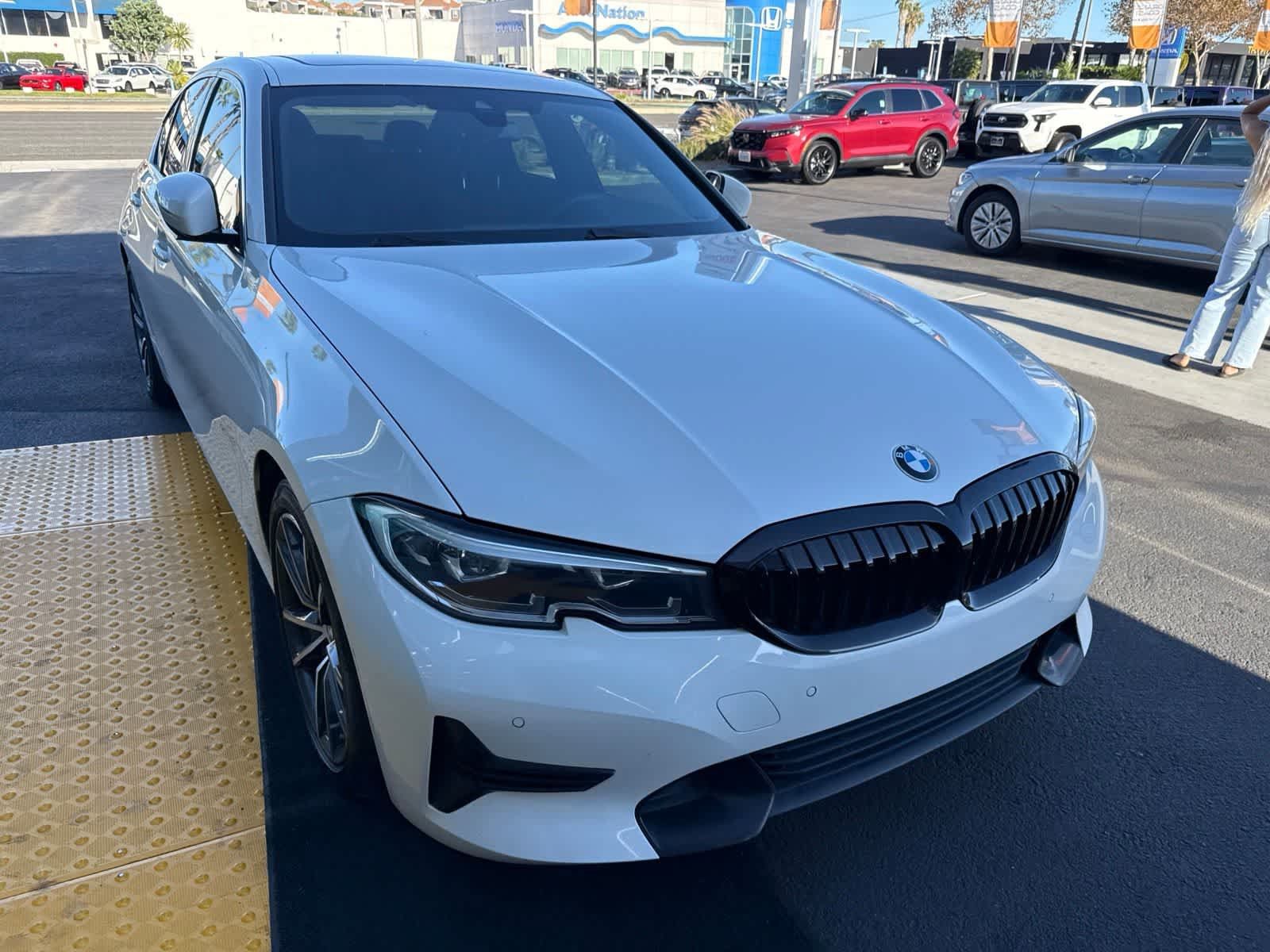 Used 2019 BMW 330i Sedan w/ Convenience Package RWD image 6