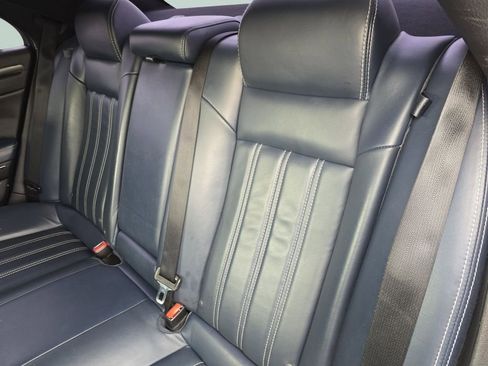 Used 2014 Chrysler 300 S image 29