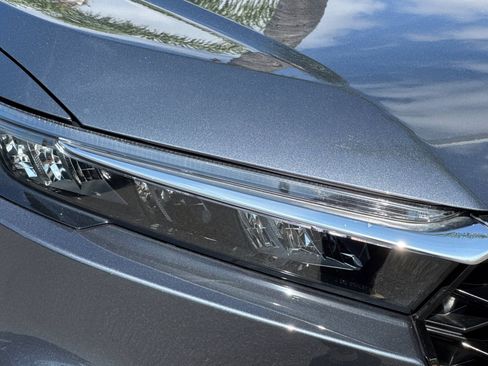 Used 2024 Honda CR-V EX image 10