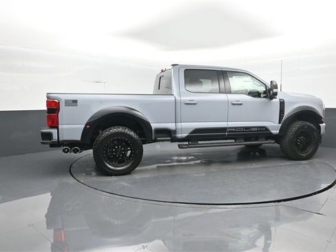 New 2026 Ford F250 Lariat w/ Black Appearance Package image 8