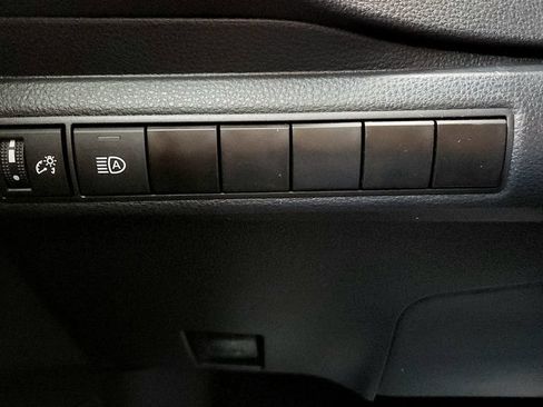 Used 2024 Toyota Corolla SE FWD image 32
