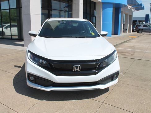 Used 2019 Honda Civic Sport image 2