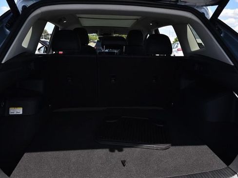 Used 2025 Volkswagen Tiguan SE w/ Panoramic Sunroof Package AWD/4WD image 25