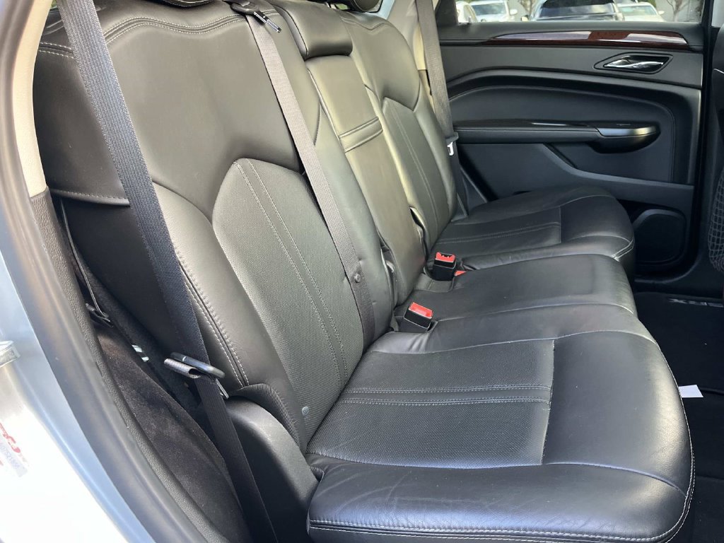Used 2016 Cadillac SRX Luxury FWD image 25